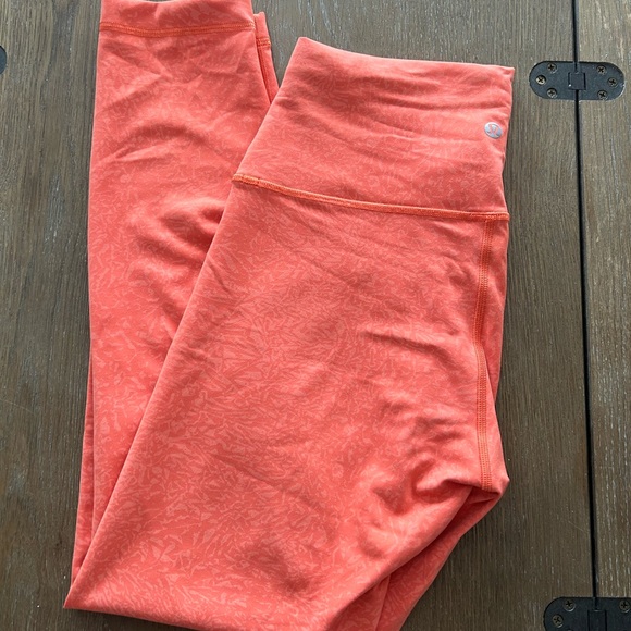 Lululemon wunder train leggings 25” - Picture 2 of 3